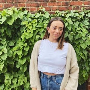 Meet your Posher, Alyssa